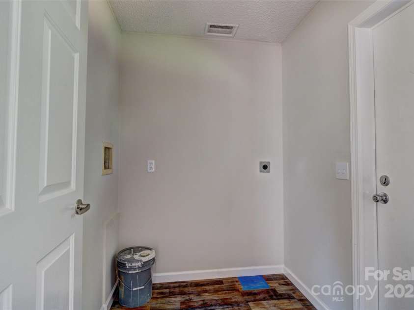 126 Racine Drive, Cherryville, NC 28021.  MLS# CAR4251790, YatesRealty ID 11461. 