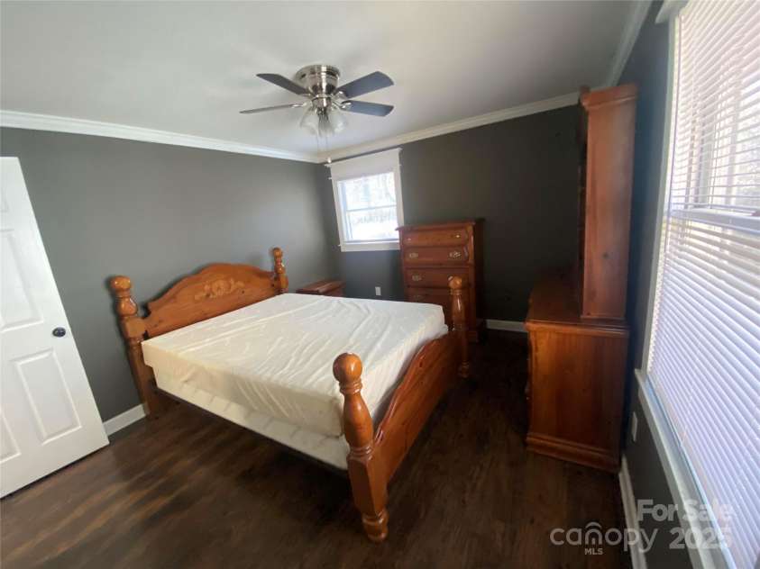 406 Sam J Byrd Road, Burnsville, NC 28714.  MLS# CAR4243767, YatesRealty ID 11462. 