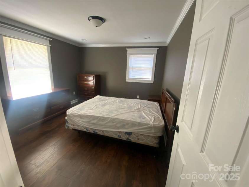406 Sam J Byrd Road, Burnsville, NC 28714.  MLS# CAR4243767, YatesRealty ID 11462. 