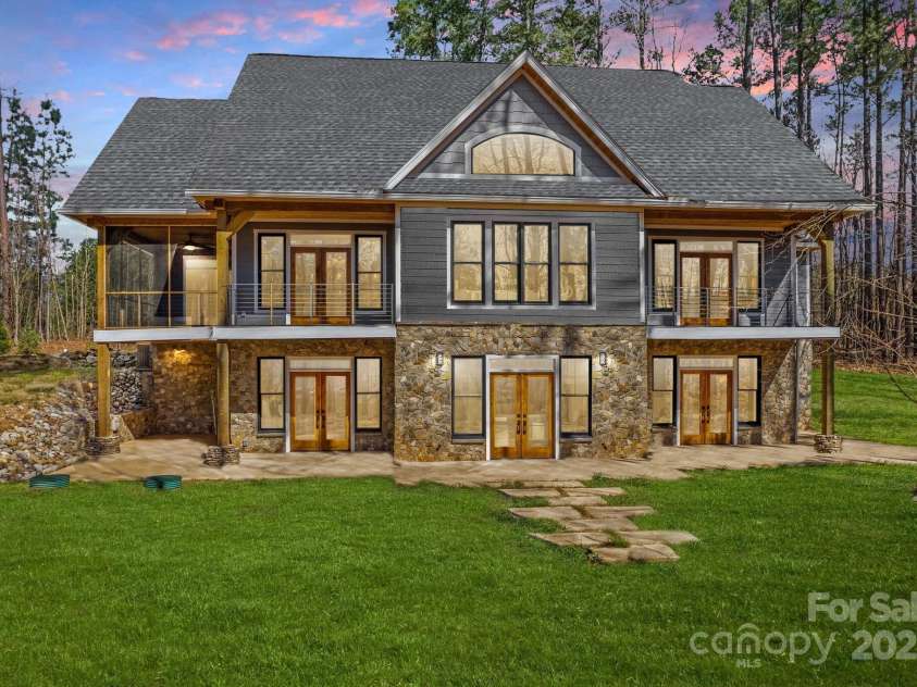 1547 Sunset Pointe Drive, Salisbury, NC 28146.  MLS# CAR4227332, YatesRealty ID 11463. 