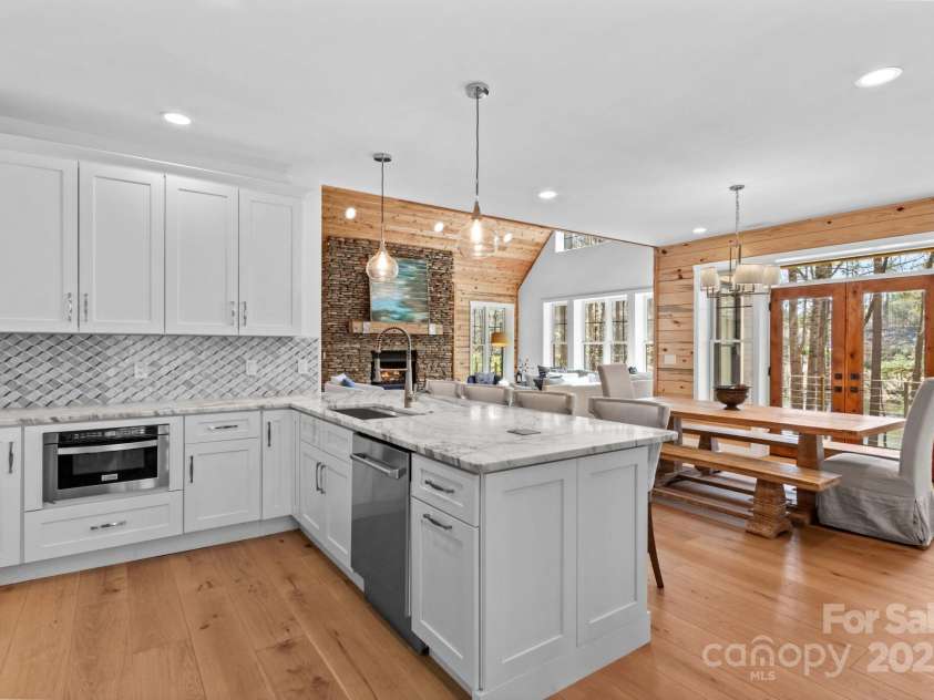 1547 Sunset Pointe Drive, Salisbury, NC 28146.  MLS# CAR4227332, YatesRealty ID 11463. 