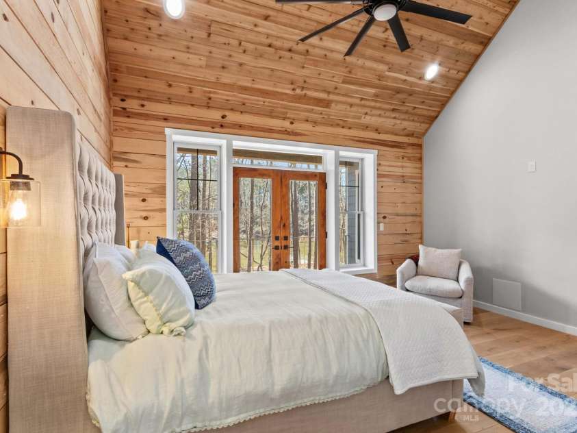 1547 Sunset Pointe Drive, Salisbury, NC 28146.  MLS# CAR4227332, YatesRealty ID 11463. 