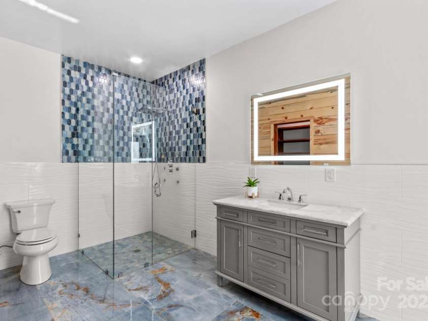 1547 Sunset Pointe Drive, Salisbury, NC 28146.  MLS# CAR4227332, YatesRealty ID 11463. 