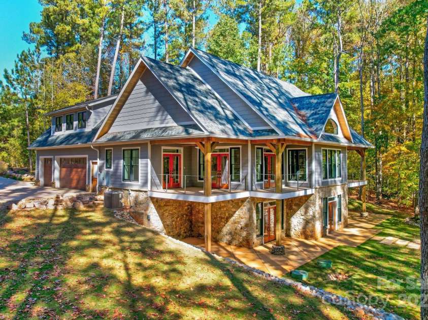 1547 Sunset Pointe Drive, Salisbury, NC 28146.  MLS# CAR4227332, YatesRealty ID 11463. 