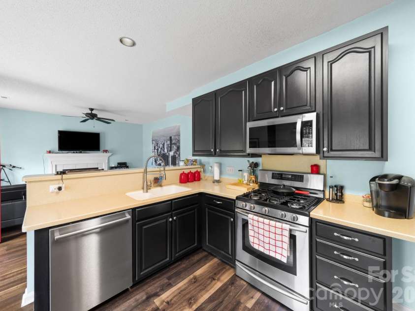 3887 Longwood Drive, Concord, NC 28027.  MLS# CAR4360654, YatesRealty ID 11463. 