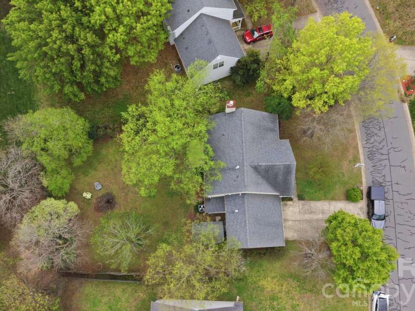 3887 Longwood Drive, Concord, NC 28027.  MLS# CAR4360654, YatesRealty ID 11463. 