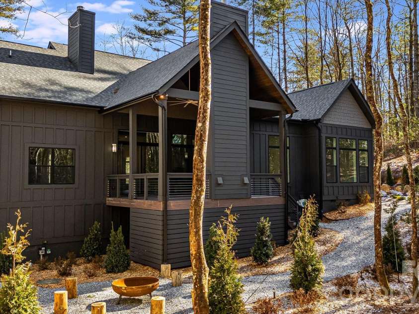 202 Lakeshore Drive, Sapphire, NC 28774.  MLS# CAR4362741, YatesRealty ID 11464. 
