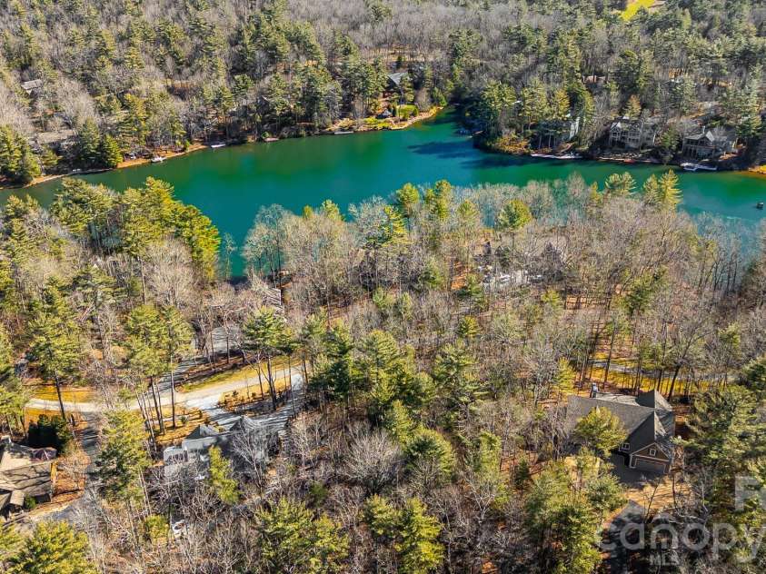 202 Lakeshore Drive, Sapphire, NC 28774.  MLS# CAR4362741, YatesRealty ID 11464. 