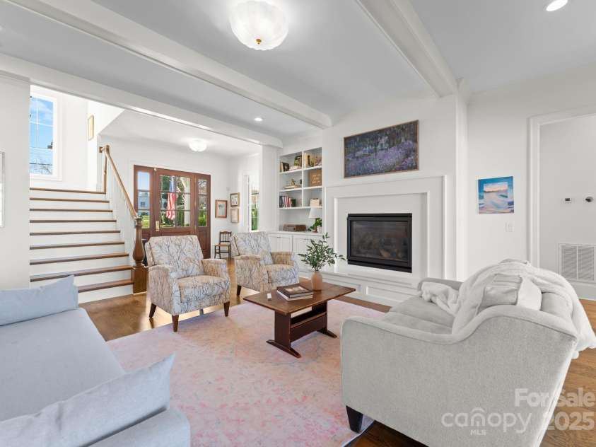 20637 Island Forest Drive, Cornelius, NC 28031.  MLS# CAR4235331, YatesRealty ID 11466. 