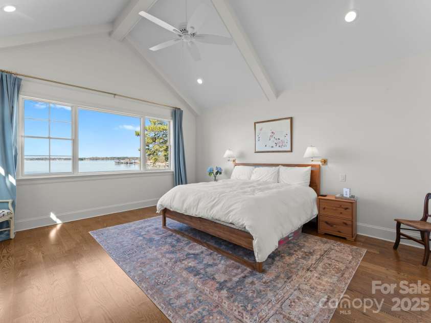 20637 Island Forest Drive, Cornelius, NC 28031.  MLS# CAR4235331, YatesRealty ID 11466. 