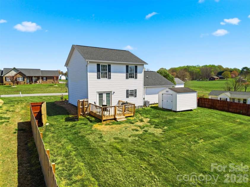4805 Wordsworth Circle, Conover, NC 28613.  MLS# CAR4366094, YatesRealty ID 11466. 
