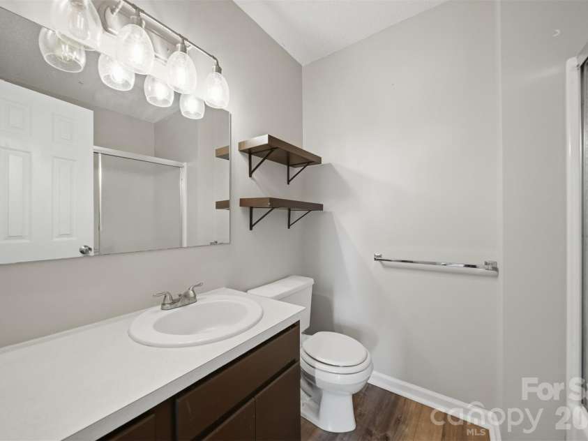 4805 Wordsworth Circle, Conover, NC 28613.  MLS# CAR4366094, YatesRealty ID 11466. Full Bathroom