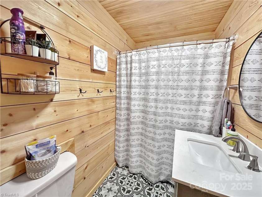 104 Fairmont Drive, North Wilkesboro, NC 28697.  MLS# CAR4248779, YatesRealty ID 11467. 