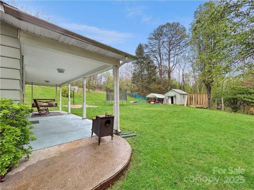 104 Fairmont Drive, North Wilkesboro, NC 28697.  MLS# CAR4248779, YatesRealty ID 11467. 