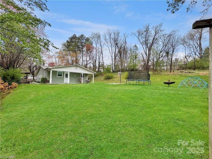 104 Fairmont Drive, North Wilkesboro, NC 28697.  MLS# CAR4248779, YatesRealty ID 11467. 