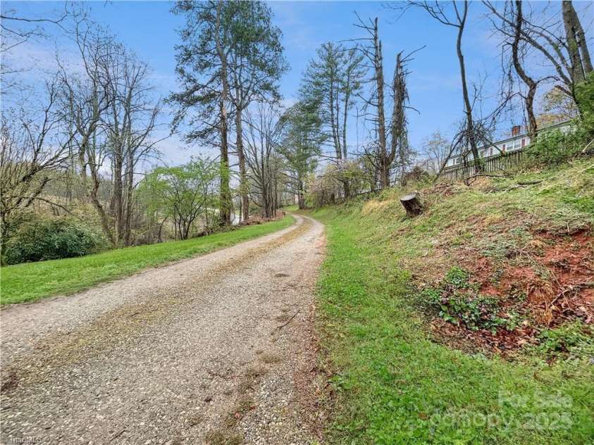 104 Fairmont Drive, North Wilkesboro, NC 28697.  MLS# CAR4248779, YatesRealty ID 11467. 