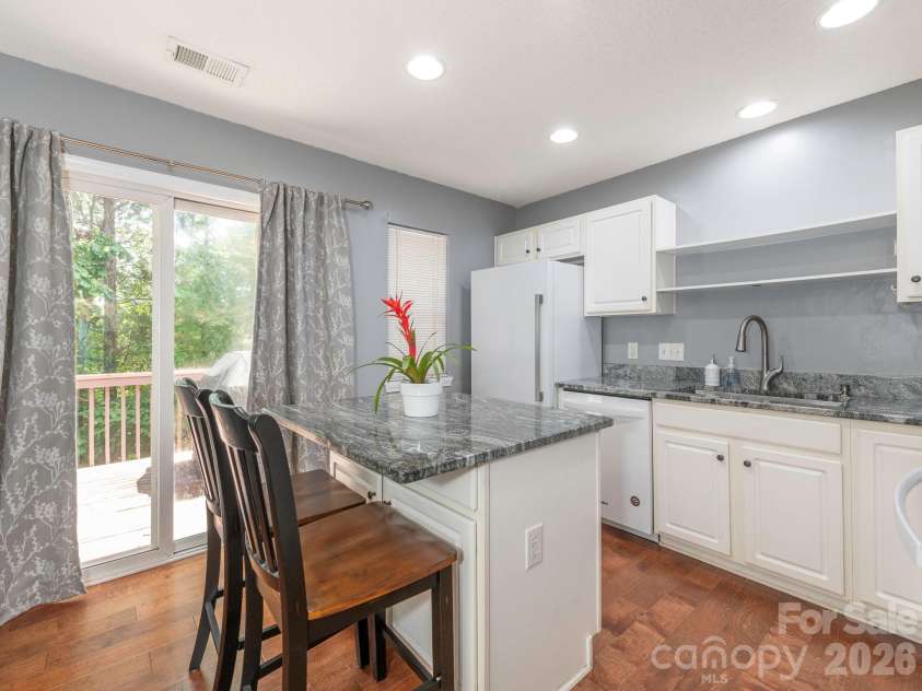 1554 Maypine Commons Way, Rock Hill, SC 29732.  MLS# CAR4369109, YatesRealty ID 11467. Kitchen