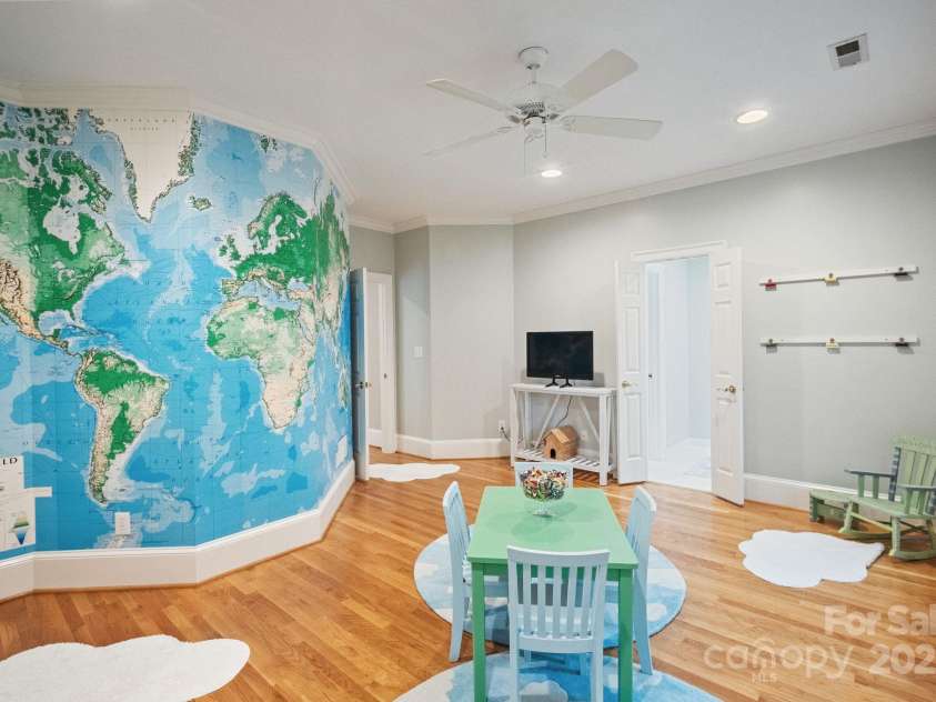 3819 Gleneagles Road, Charlotte, NC 28210.  MLS# CAR4245080, YatesRealty ID 11468. Bedroom