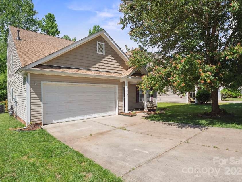 1219 Catawba Run Road, Lowell, NC 28098.  MLS# CAR4235469, YatesRealty ID 11469. 