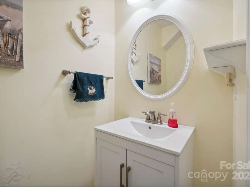 1219 Catawba Run Road, Lowell, NC 28098.  MLS# CAR4235469, YatesRealty ID 11469. 