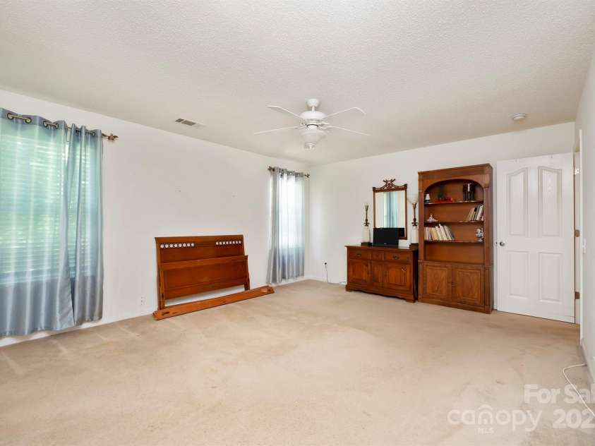 1219 Catawba Run Road, Lowell, NC 28098.  MLS# CAR4235469, YatesRealty ID 11469. 