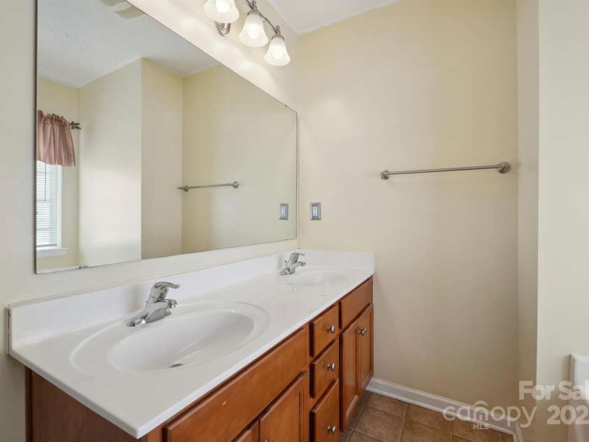 1219 Catawba Run Road, Lowell, NC 28098.  MLS# CAR4235469, YatesRealty ID 11469. 