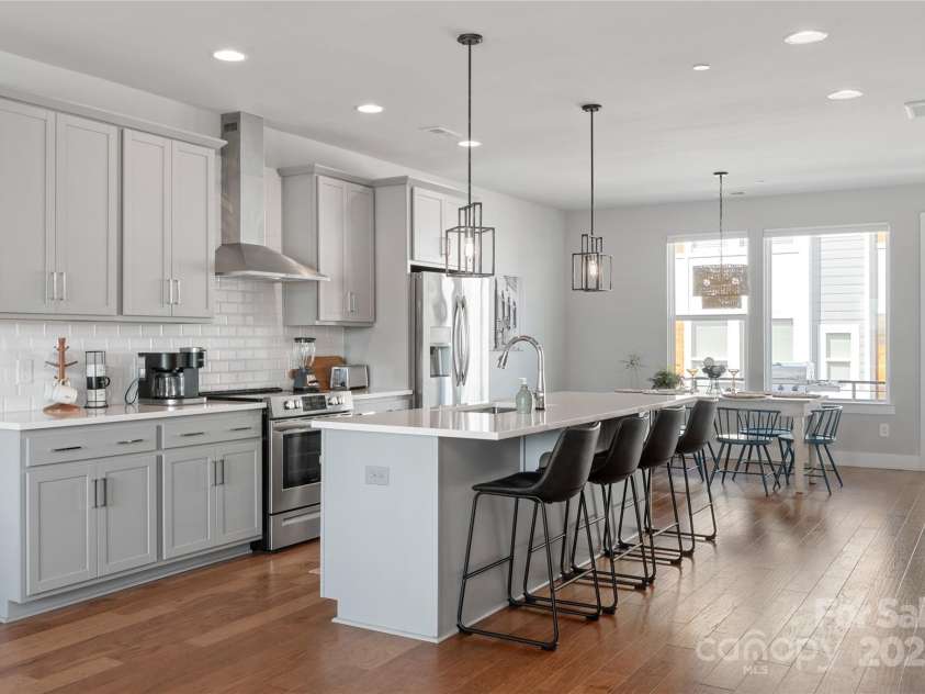 2014 Bryant Park Drive, Charlotte, NC 28208.  MLS# CAR4221849, YatesRealty ID 1147. 