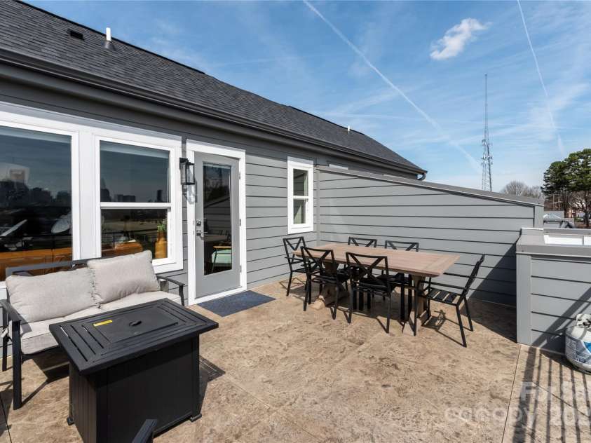 2014 Bryant Park Drive, Charlotte, NC 28208.  MLS# CAR4221849, YatesRealty ID 1147. Rooftop Terrace