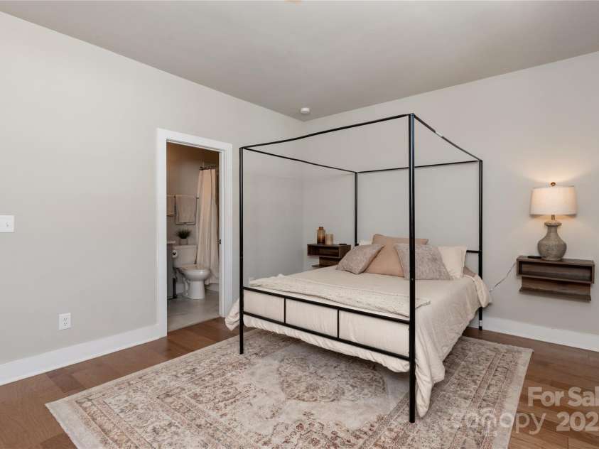 2014 Bryant Park Drive, Charlotte, NC 28208.  MLS# CAR4221849, YatesRealty ID 1147. Third Floor Bedroom