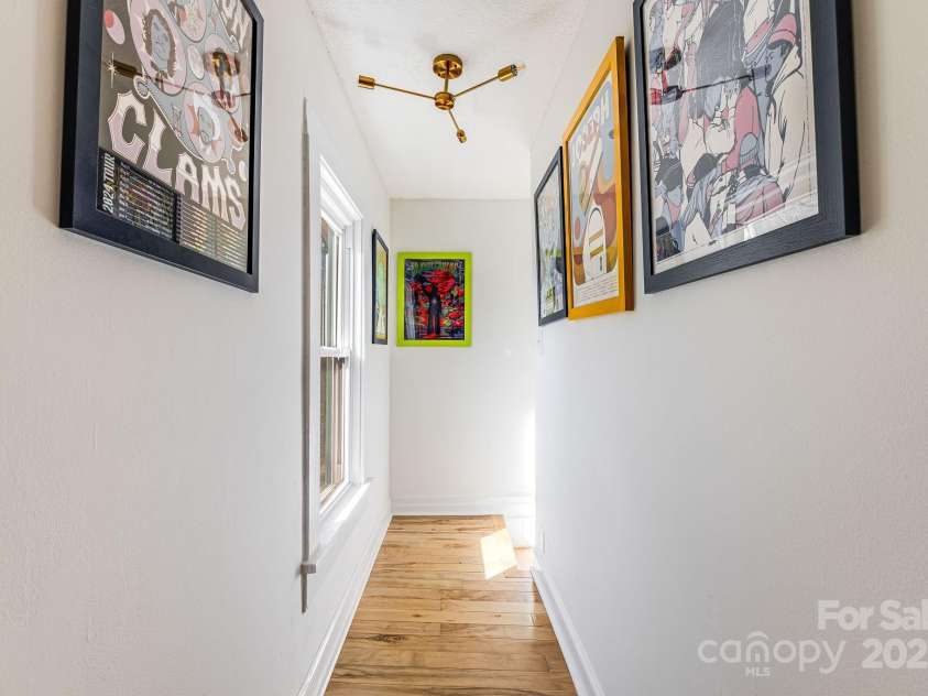 209 Glendale Avenue, Asheville, NC 28803.  MLS# CAR4317757, YatesRealty ID 1147. 