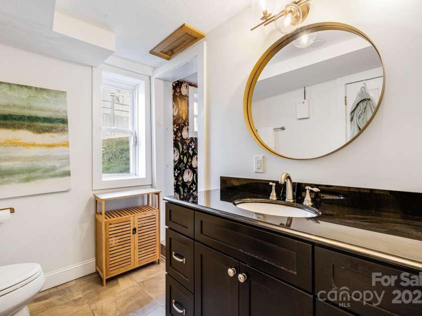 209 Glendale Avenue, Asheville, NC 28803.  MLS# CAR4317757, YatesRealty ID 1147. 