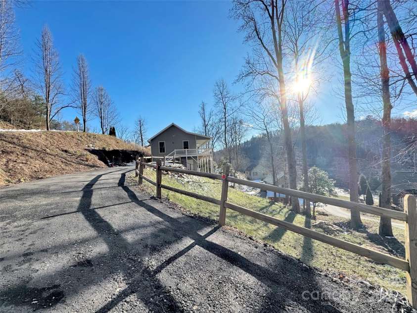 78 Rio Bravo Drive, Sylva, NC 28779.  MLS# CAR4210987, YatesRealty ID 1147. Fenced lined