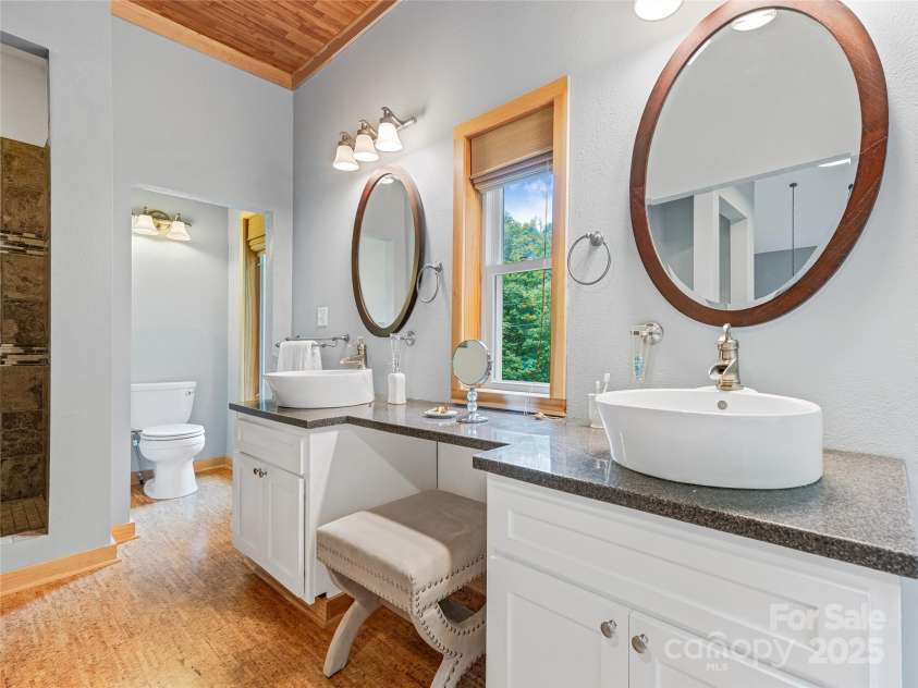 2670 Fork Road, Marshall, NC 28753.  MLS# CAR4240736, YatesRealty ID 11470. Double Vanities