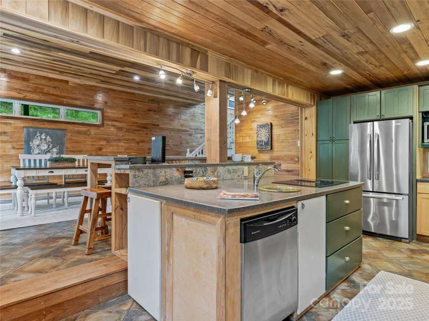 2670 Fork Road, Marshall, NC 28753.  MLS# CAR4240736, YatesRealty ID 11470. Spacious counters