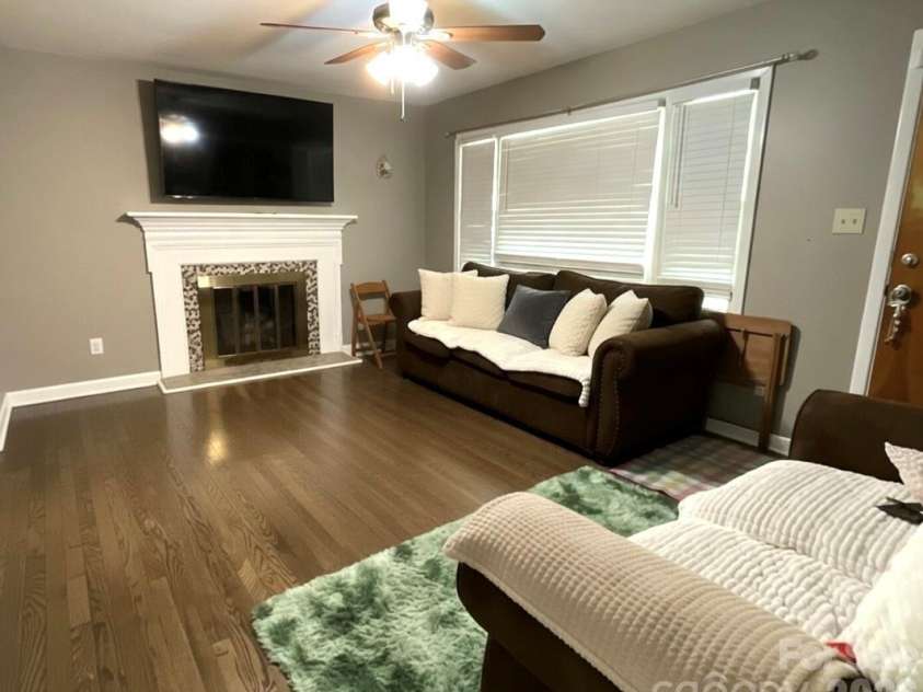 520 Carole Lane, Charlotte, NC 28214.  MLS# CAR4360769, YatesRealty ID 11470. 