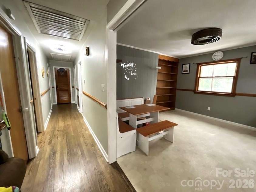 520 Carole Lane, Charlotte, NC 28214.  MLS# CAR4360769, YatesRealty ID 11470. 