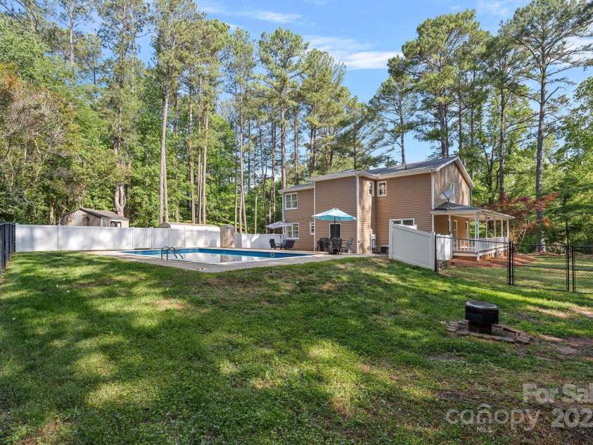 836 Meadowlark Drive, Rock Hill, SC 29732.  MLS# CAR4250285, YatesRealty ID 11471. Backyard