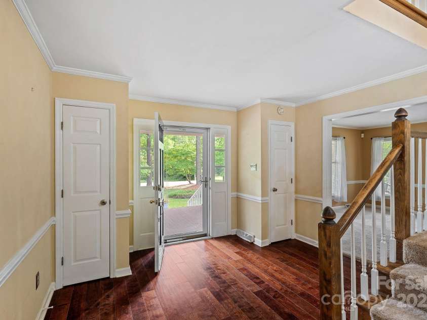 836 Meadowlark Drive, Rock Hill, SC 29732.  MLS# CAR4250285, YatesRealty ID 11471. Foyer