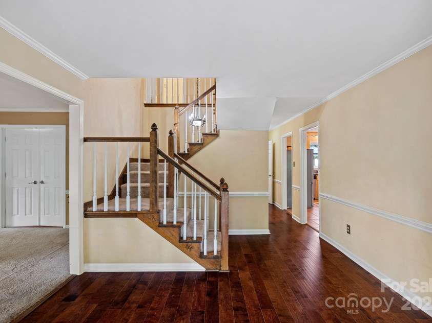 836 Meadowlark Drive, Rock Hill, SC 29732.  MLS# CAR4250285, YatesRealty ID 11471. Foyer