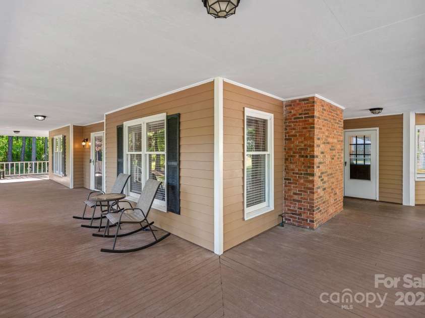 836 Meadowlark Drive, Rock Hill, SC 29732.  MLS# CAR4250285, YatesRealty ID 11471. Large wrap around porch