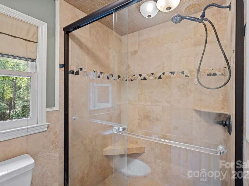 836 Meadowlark Drive, Rock Hill, SC 29732.  MLS# CAR4250285, YatesRealty ID 11471. Primary bathroom upstairs