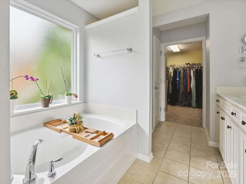 15643 Canmore Street, Charlotte, NC 28277.  MLS# CAR4243855, YatesRealty ID 11472. 