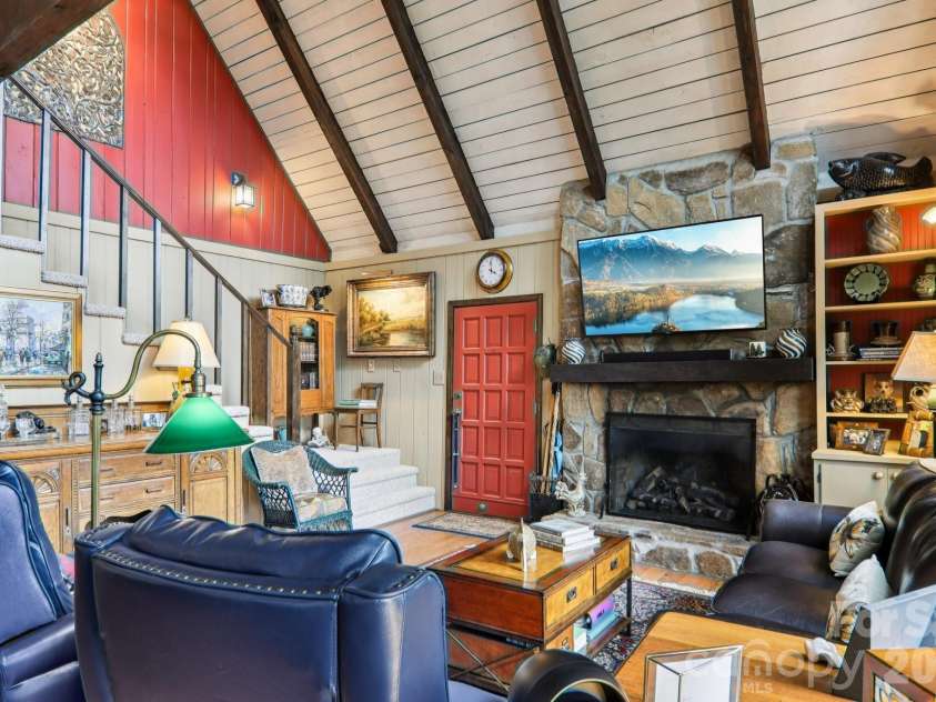 19 High Terrain Drive, Burnsville, NC 28714.  MLS# CAR4292029, YatesRealty ID 11472. 