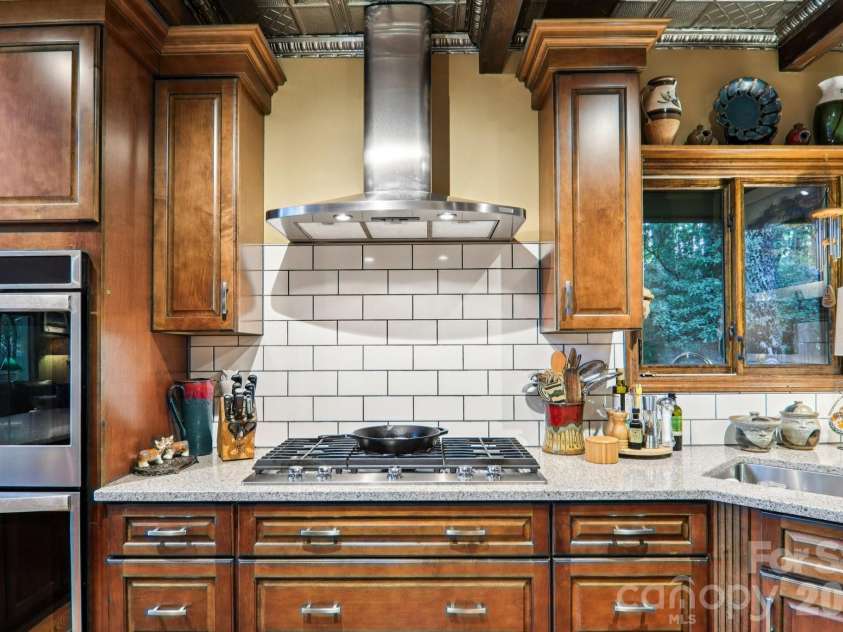 19 High Terrain Drive, Burnsville, NC 28714.  MLS# CAR4292029, YatesRealty ID 11472. 