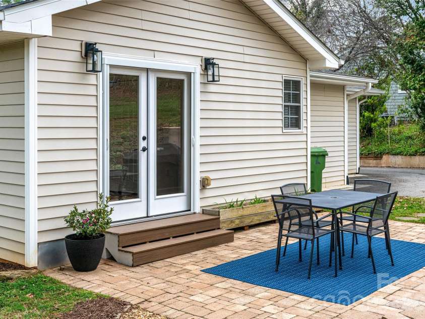20 Pinehurst Road, Asheville, NC 28805.  MLS# CAR4365209, YatesRealty ID 11473. Back patio
