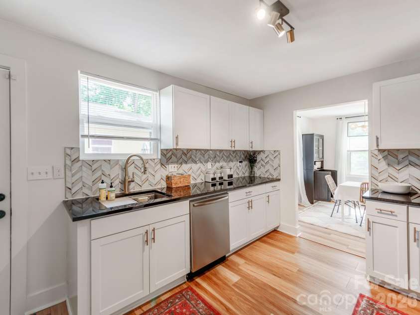 1817 Rush Wind Drive, Charlotte, NC 28206.  MLS# CAR4354080, YatesRealty ID 11474. 