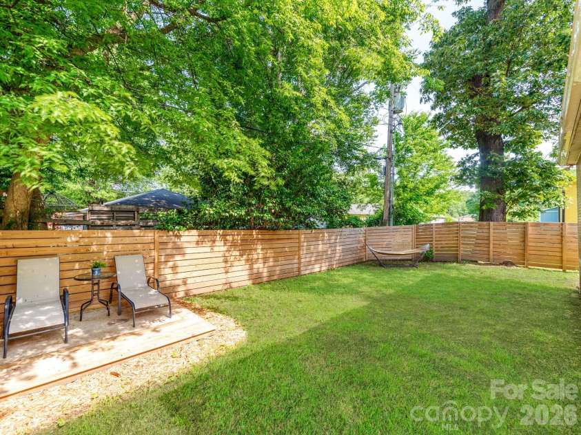 1817 Rush Wind Drive, Charlotte, NC 28206.  MLS# CAR4354080, YatesRealty ID 11474. 