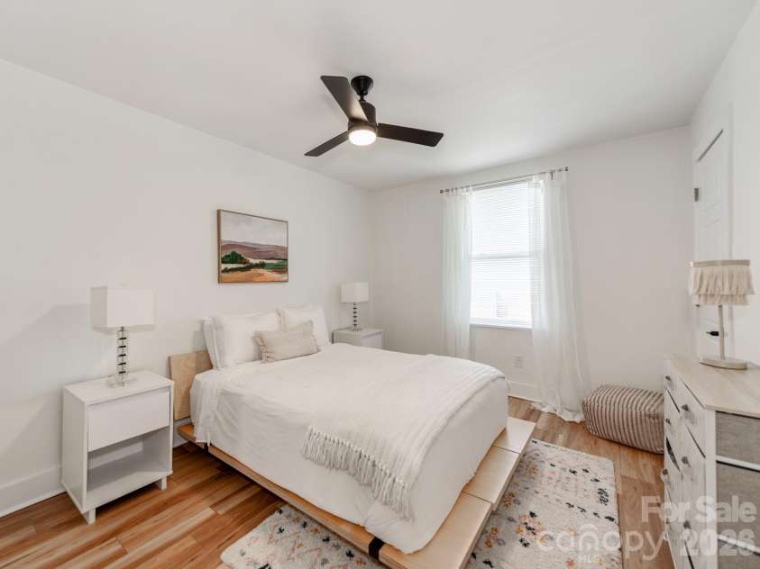 1817 Rush Wind Drive, Charlotte, NC 28206.  MLS# CAR4354080, YatesRealty ID 11474. Guest bedroom