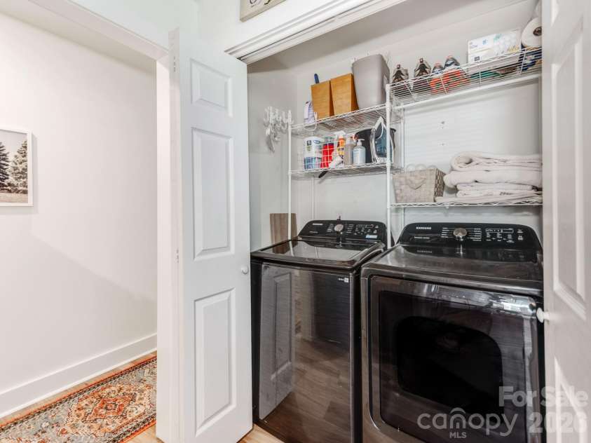 1817 Rush Wind Drive, Charlotte, NC 28206.  MLS# CAR4354080, YatesRealty ID 11474. Laundry