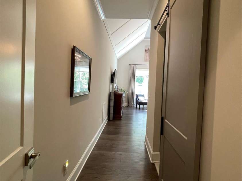 3201 Johnny Cake Lane, Charlotte, NC 28226.  MLS# CAR4255321, YatesRealty ID 11475. 